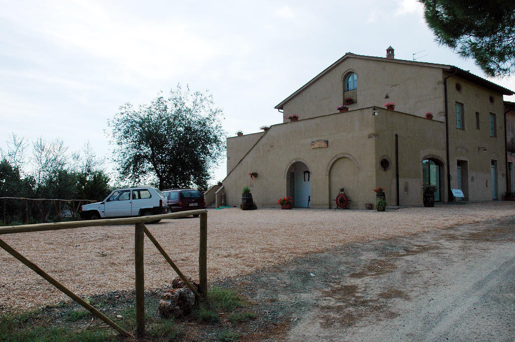 Agriturismo L'Olmo San Gimignano Eksteriør billede